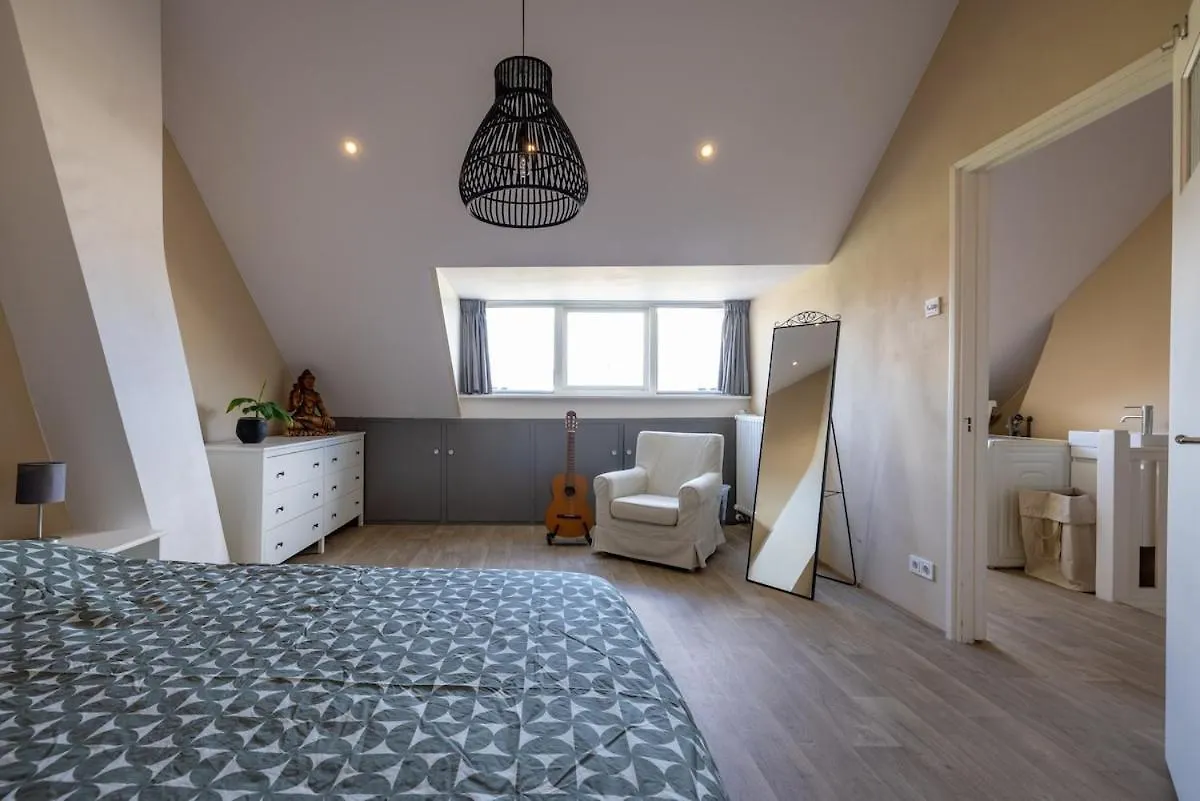 Cozy Family House In Rotterdam Villa
