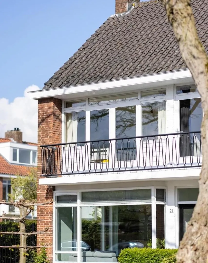 Cozy Family House In Rotterdam Villa