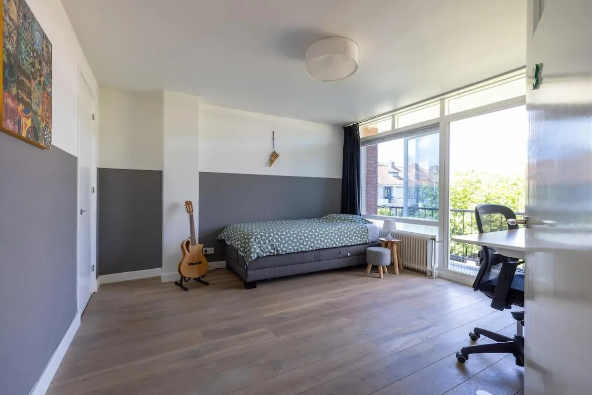 Cozy Family House In Rotterdam Villa